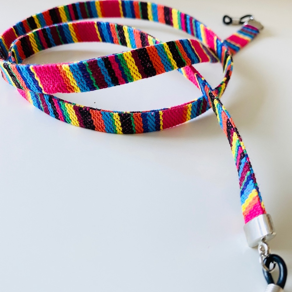 Eyeglasses holder strap
